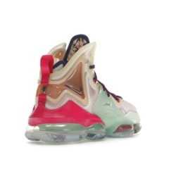 Nike LeBron 19 - Pour Jeu Rapide et Explosif
