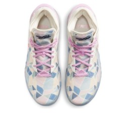 Nike LeBron 18 - Style Moderne Fonctionnel